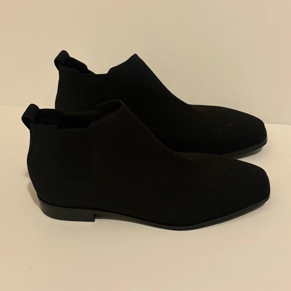 Vivaia Square-Toe Slip-On Chelsea Boots (Ryan Slip-On)